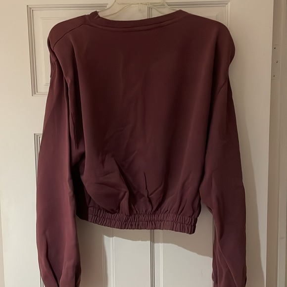 Zara Mauve/ Purple cropped sweatshirt in size large with shoulder pads - Picture 6 of 6